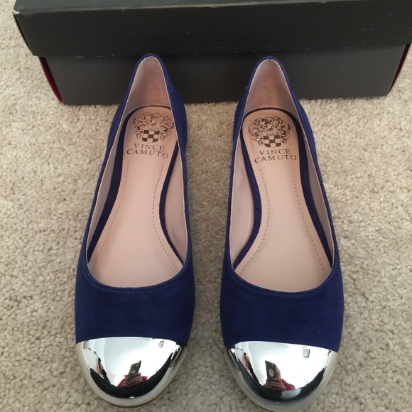 Vince Camuto Shoes - NIB Vince Camuto Bridget Suede Oxford Blue Flats